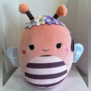 NWT Squishmallow Easter 2025 16 inch
Lili the Bee with Flower Crown
